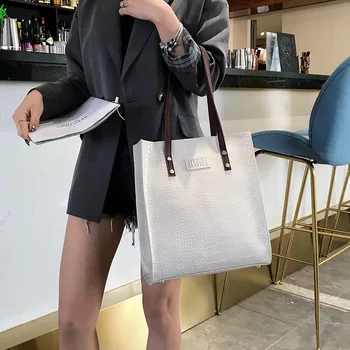 Shoulder Bag Women's Bag 2020 New Style Fashion Snakeskin Print Messenger Bag Girl's Tote Bag
Shoulder Bag Women's Bag 2020 New Style Fashion Snakeskin Print Messenger Bag Girl's Tote Bag