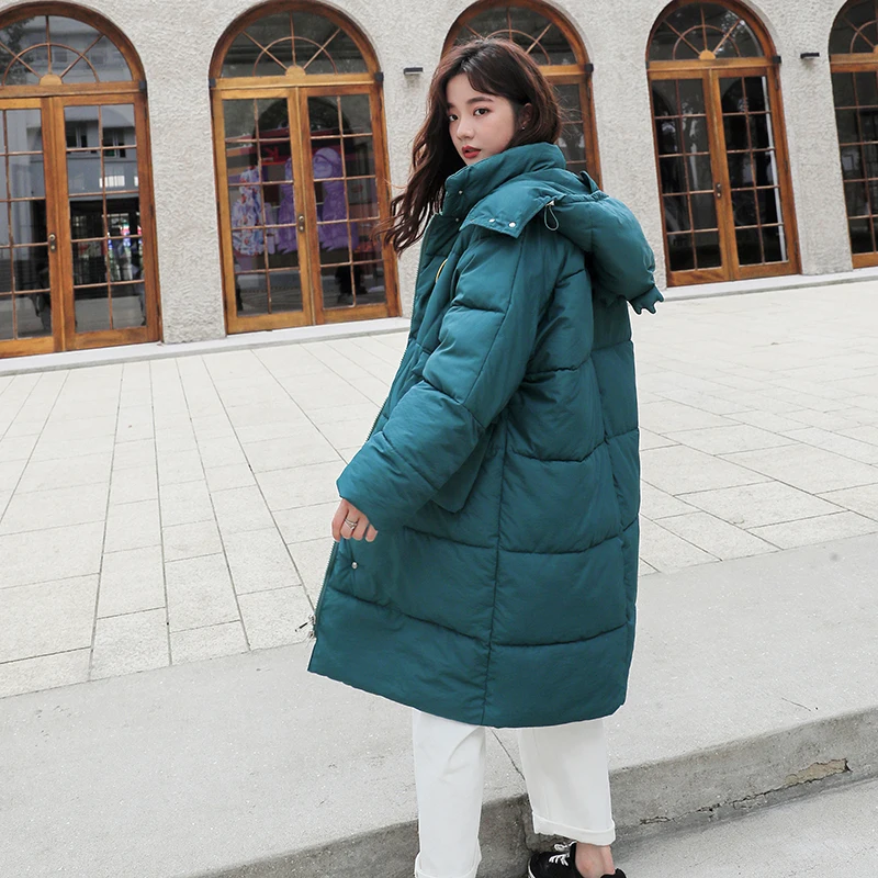 Женская зимняя куртка с капюшоном контрастный цвет средней длины хлопковое