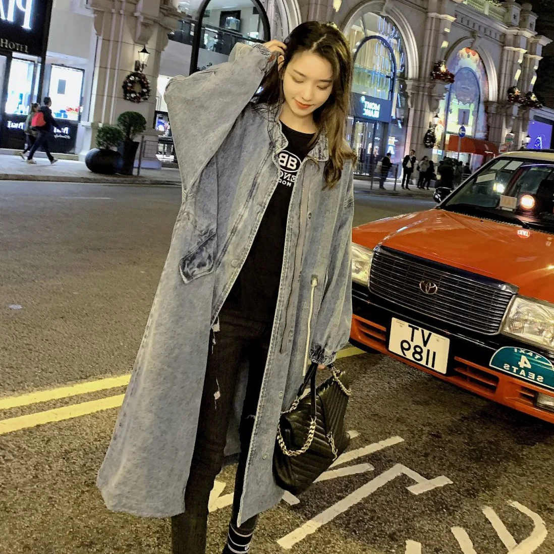 

Photo Shoot CHIC Hong Kong Flavor Bat Sleeve Drawstring Waist Hugging Trench Coat in Loose-Fit Stand Collar Handsome BF Jeans Co