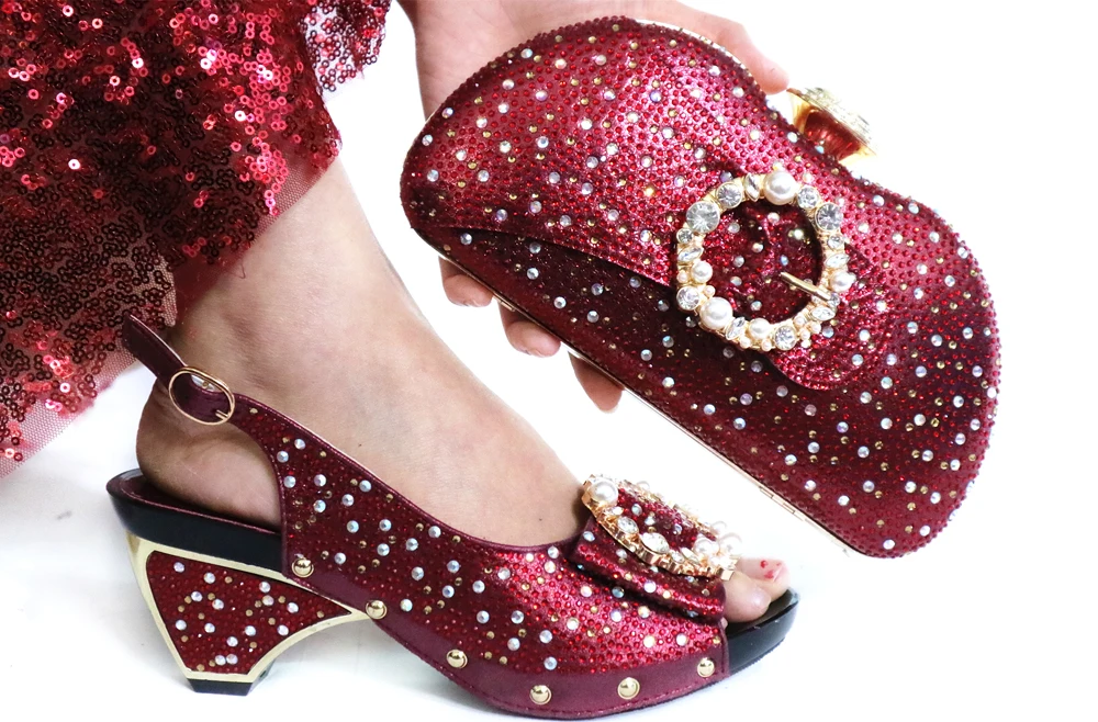 Elegant wine red shoes and bag matching set for african aso ebi party shoes and bag set nigeria shoes bag free shipping SB8463-1
Elegant wine red shoes and bag matching set for african aso ebi party shoes and bag set nigeria shoes bag free shipping SB8463-1