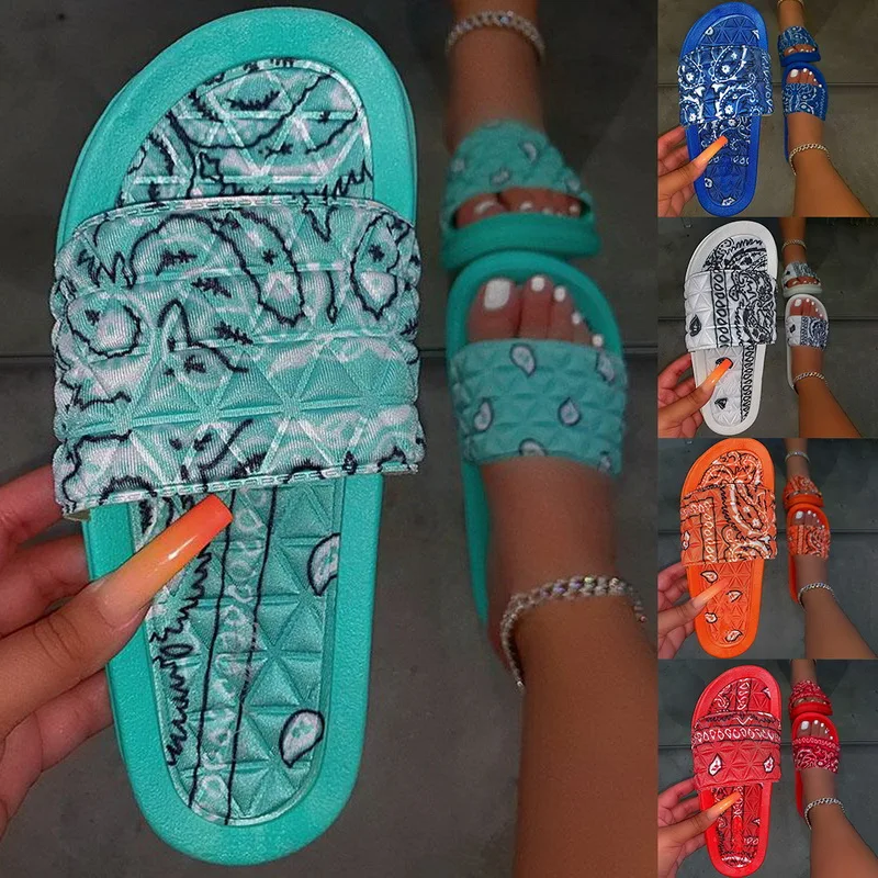2020 Summer Slippers Shoes Women cute Color open Toe Flip Flops Clear Outdoor Beach Slides Sandals
2020 Summer Slippers Shoes Women cute Color open Toe Flip Flops Clear Outdoor Beach Slides Sandals