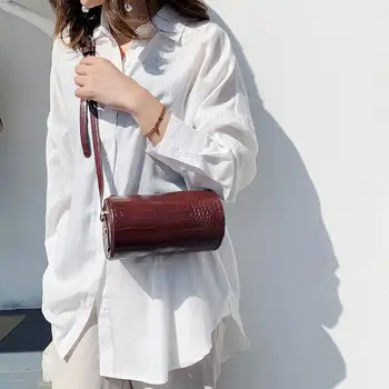 Luxury Alligator Pattern Crossbody Bag for Women Half Fashion Messenger Purse PU Leather Travel Handbags Shoulder Bag
Luxury Alligator Pattern Crossbody Bag for Women Half Fashion Messenger Purse PU Leather Travel Handbags Shoulder Bag