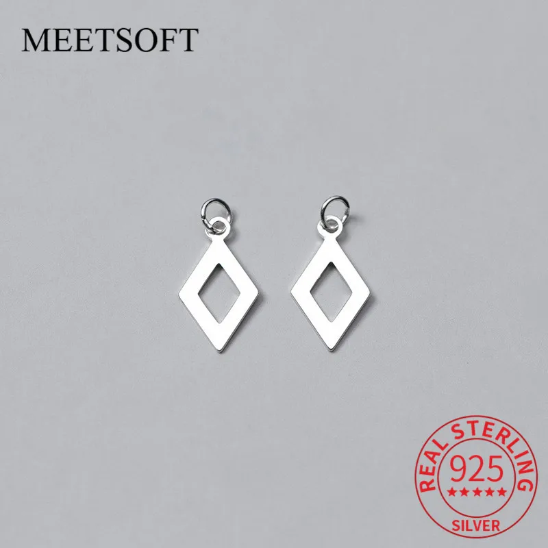 MEETSOFT 2pcs/lot 925 Sterling Silver Geometric Square Hollow Charms DIY Handmade Necklace Accessory Jewelry Making Findings
MEETSOFT 2pcs/lot 925 Sterling Silver Geometric Square Hollow Charms DIY Handmade Necklace Accessory Jewelry Making Findings