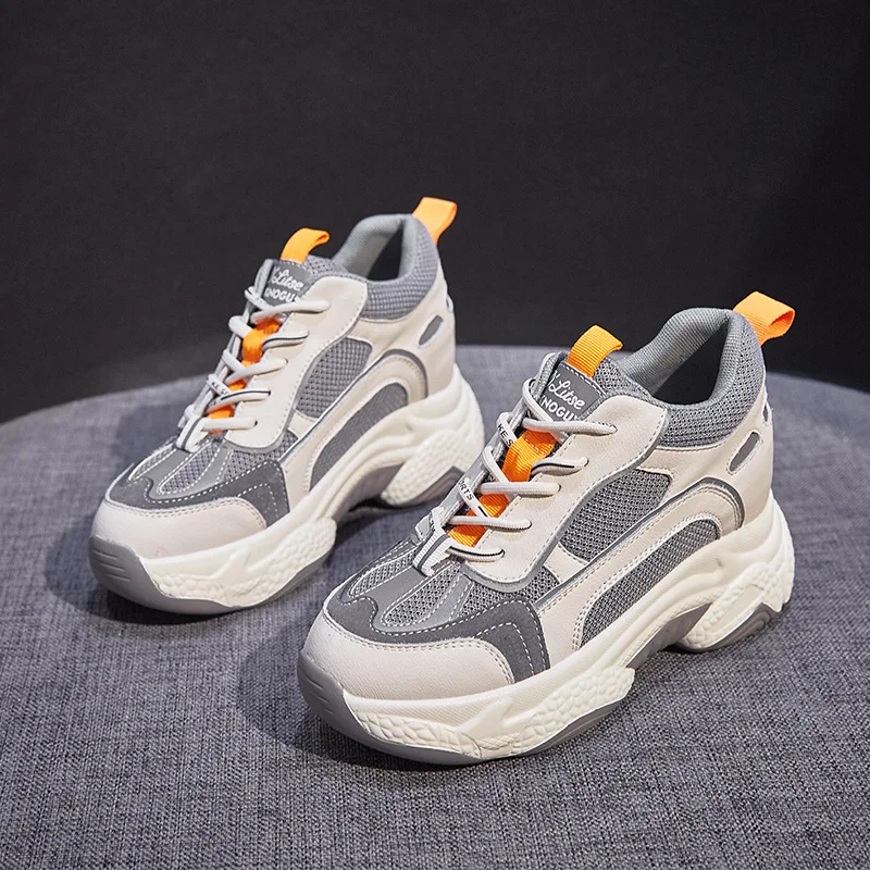 2020 New Genuine Leather Casual Shoes Women Platform White Mesh Stitching Design Sneakers Spring Fashion Round Head Women Shoes
2020 New Genuine Leather Casual Shoes Women Platform White Mesh Stitching Design Sneakers Spring Fashion Round Head Women Shoes