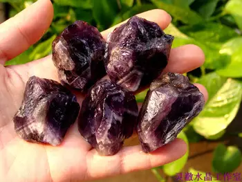 Natural healing stone natural pyramid Amethyst original stone Uruguay rich Amethyst eyebrow center wheel top wheel
Natural healing stone natural pyramid Amethyst original stone Uruguay rich Amethyst eyebrow center wheel top wheel