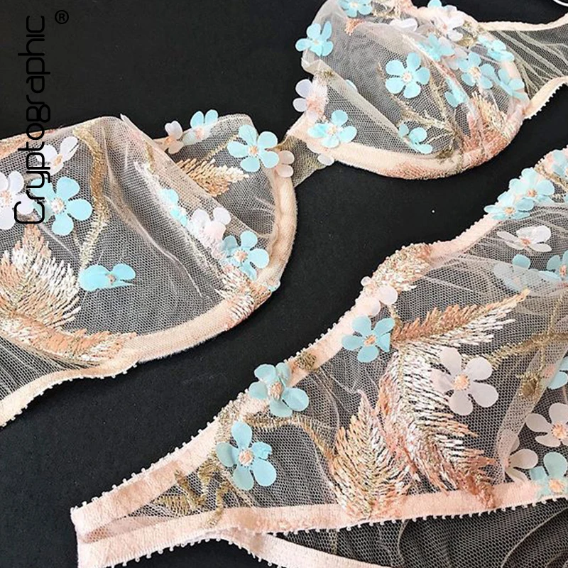 Cryptographic Underwear Set Underwire Floral 2 Hook-And-Eye Embroidery Bra Transparent Hollow Out Patchwork Briefs Lingerie Set
Cryptographic Underwear Set Underwire Floral 2 Hook-And-Eye Embroidery Bra Transparent Hollow Out Patchwork Briefs Lingerie Set