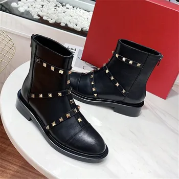 Genuine Leather Women Ankle Boots Rivets Studded Black Short Booties Low Heel Riding Boots Spring Autumn Dress Shoes Woman Flats
Genuine Leather Women Ankle Boots Rivets Studded Black Short Booties Low Heel Riding Boots Spring Autumn Dress Shoes Woman Flats