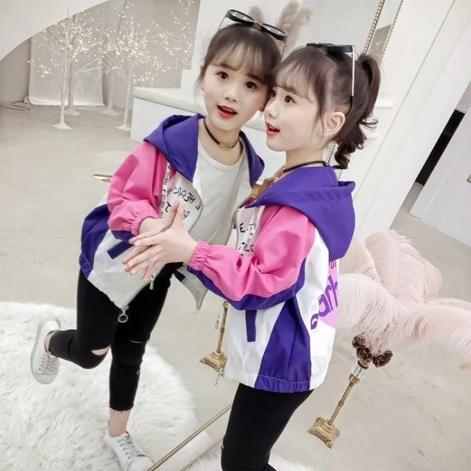 Girls Windbreaker Coat New Cute Patchwork Hooded Outwear for baby Kids Clothes Children Casual Jackets 6 8 10 12 Years Vestidos
Girls Windbreaker Coat New Cute Patchwork Hooded Outwear for baby Kids Clothes Children Casual Jackets 6 8 10 12 Years Vestidos