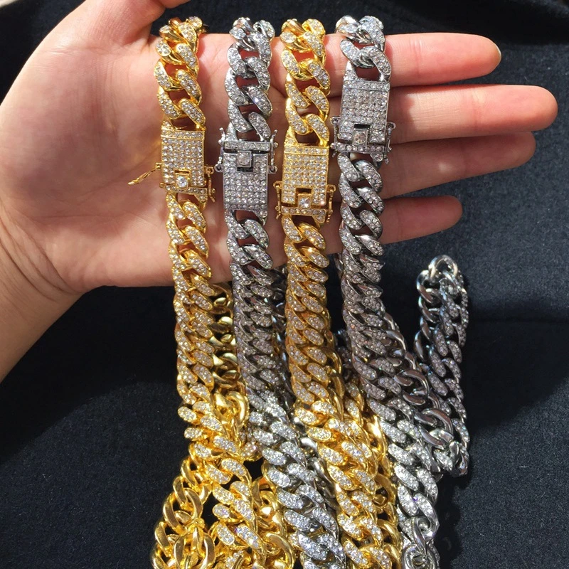 Personality Miami Hip Hop Cuban Chain Necklace Cocktail Rhinestone Iced Out Gold Chain Rapper Hip Hop Jewelry for Men Women
Personality Miami Hip Hop Cuban Chain Necklace Cocktail Rhinestone Iced Out Gold Chain Rapper Hip Hop Jewelry for Men Women