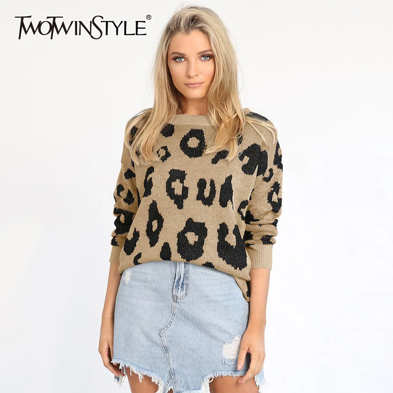 TWOTWINSTYLE OL Style Leopard Pullover Women's Sweater O Neck Lantern Sleeve Knitting Loose Sweaters Female 2019 Autumn New
TWOTWINSTYLE OL Style Leopard Pullover Women's Sweater O Neck Lantern Sleeve Knitting Loose Sweaters Female 2019 Autumn New