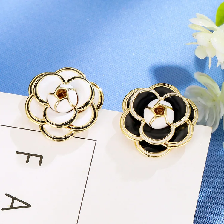 Camellia Small Pin Brooch Circle Collar Pin Collar Button Versatile Enamel Korean-style Cardigan Women's Neckline Corsage Access
Camellia Small Pin Brooch Circle Collar Pin Collar Button Versatile Enamel Korean-style Cardigan Women's Neckline Corsage Access