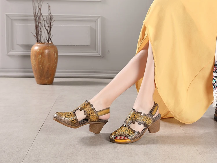 Genuine leatherWear-resistant and comfortableLaser carving hollowingMagic PosterWoman High-heeled Shoes
Genuine leatherWear-resistant and comfortableLaser carving hollowingMagic PosterWoman High-heeled Shoes