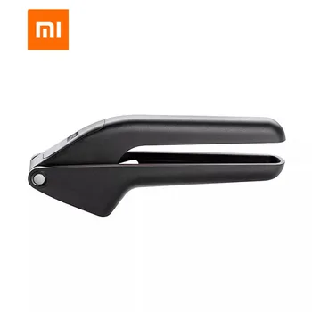Xiaomi Mijia HUOHOU Kitchen Garlic Presser Manual Garlic Crusher Kitchen Tool Micer Cutter Squeeze Tool Fruit & Vegetable
Xiaomi Mijia HUOHOU Kitchen Garlic Presser Manual Garlic Crusher Kitchen Tool Micer Cutter Squeeze Tool Fruit & Vegetable