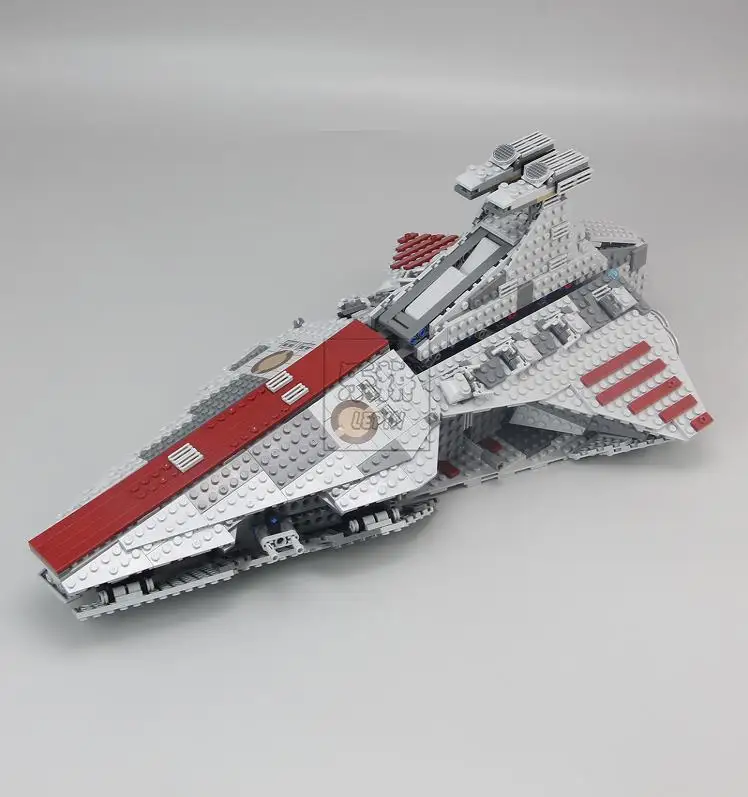 05042 Star Series Wars The Republic Fight Cruiser Set Building Blocks Bricks Educational Toys for Children 8039 Gift
05042 Star Series Wars The Republic Fight Cruiser Set Building Blocks Bricks Educational Toys for Children 8039 Gift