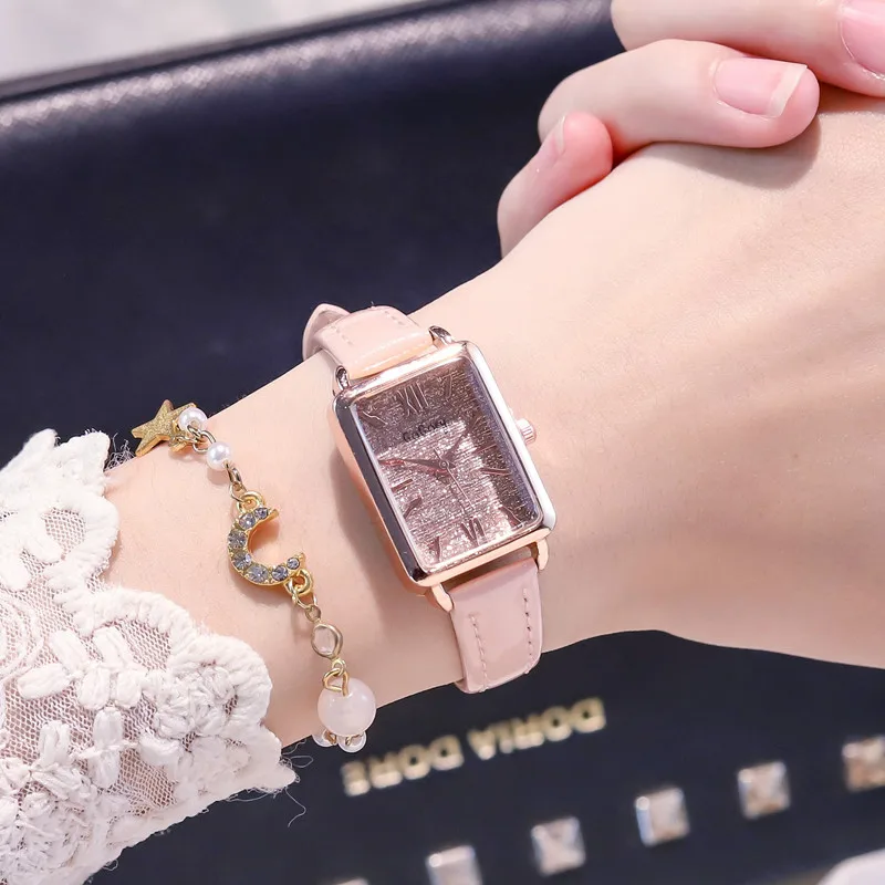 Fashion Women Quartz Watches Luxury Small Square Ladies Watch Bracelet Alloy Dial Pink Strap Wristwatch Womens Clock Reloj Mujer
Fashion Women Quartz Watches Luxury Small Square Ladies Watch Bracelet Alloy Dial Pink Strap Wristwatch Womens Clock Reloj Mujer