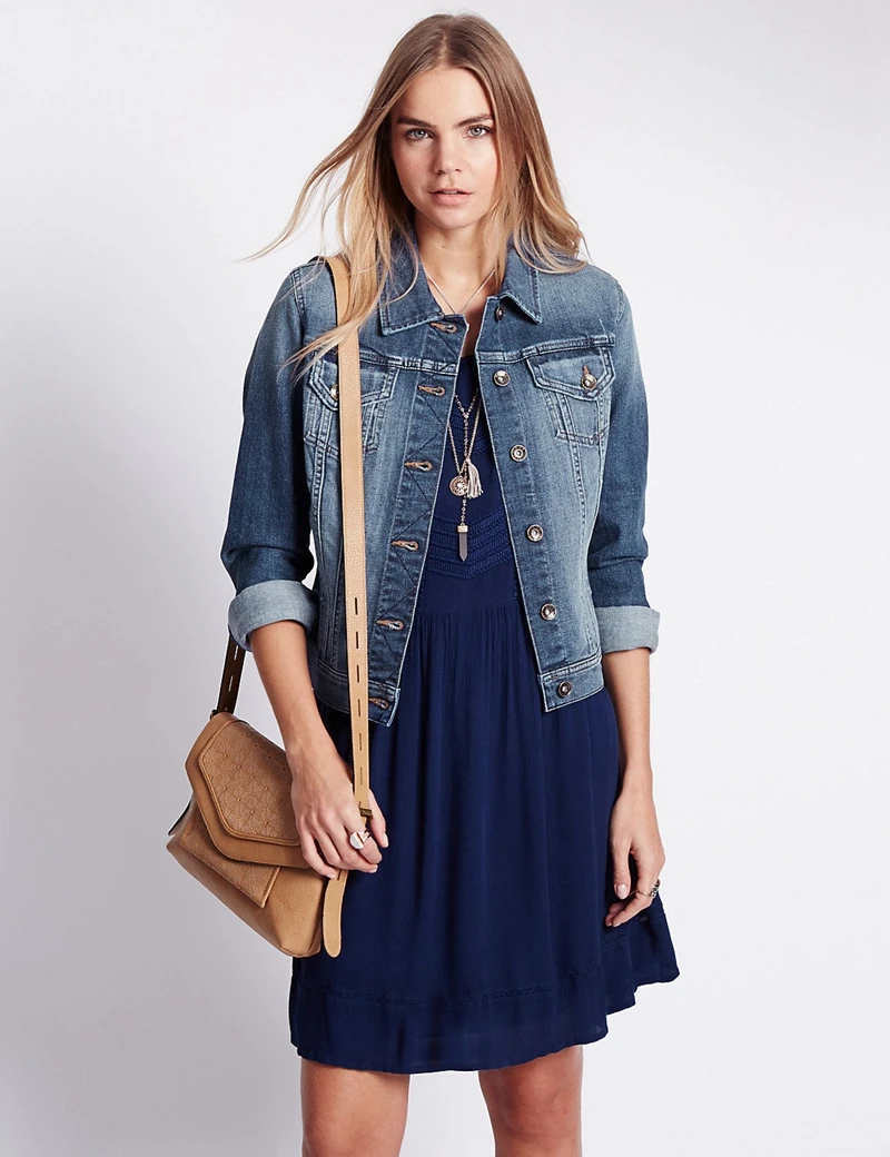 Sexy Denim Jackets Women new Boyfriend Style Long Sleeve Vintage Jean jacket Denim Slim Autumn winter Denim Coat Jean streetwear
Sexy Denim Jackets Women new Boyfriend Style Long Sleeve Vintage Jean jacket Denim Slim Autumn winter Denim Coat Jean streetwear