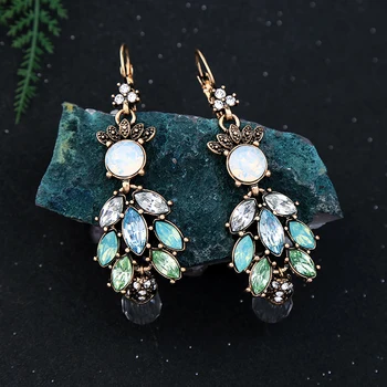 BALANBIU Vintage Style Women Drop Earrings Delicate Crystal Clearance Sale Earrings Big Discount New Fashion Jewelry Wholesale 
BALANBIU Vintage Style Women Drop Earrings Delicate Crystal Clearance Sale Earrings Big Discount New Fashion Jewelry Wholesale