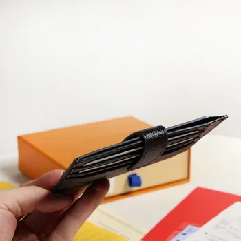Women Luxury Designer Print Elegant Wallet Card Clutch Short Ladies Purse Credit Card Holder 4 Card Slot/Tri-fold Purse with Box
Women Luxury Designer Print Elegant Wallet Card Clutch Short Ladies Purse Credit Card Holder 4 Card Slot/Tri-fold Purse with Box
