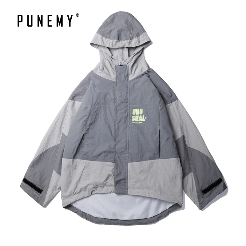 Hip Hop Retro Men Trench Coats Windbreaker Streetwear Harajuku Hooded Patchwork Oversize Zipper Letter Print Man's Trench Coats
Hip Hop Retro Men Trench Coats Windbreaker Streetwear Harajuku Hooded Patchwork Oversize Zipper Letter Print Man's Trench Coats