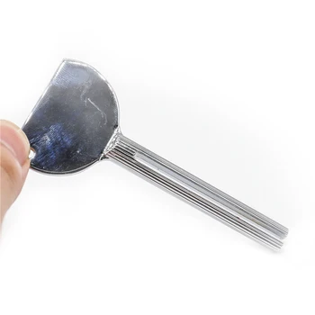 Squeezer Tube Toothpaste Dispenser Cream Rollers Bathroom Squeezing Accessories Hair Dye Tubes Rolling Squeezer Tools 
Squeezer Tube Toothpaste Dispenser Cream Rollers Bathroom Squeezing Accessories Hair Dye Tubes Rolling Squeezer Tools