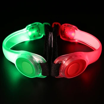 LED Light Up Armband Adjustable Wearable Running Arm Belt Glow in The Dark for Running Walking Cycling Concert Outdoor Y
LED Light Up Armband Adjustable Wearable Running Arm Belt Glow in The Dark for Running Walking Cycling Concert Outdoor Y
