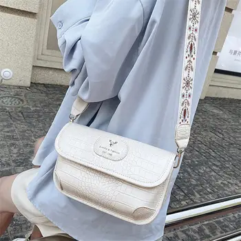 Women's Bag Shoulder Bag Fashion messenger bag 2020 new Chinese style small square Bag Fashion Shoulder Bag
Women's Bag Shoulder Bag Fashion messenger bag 2020 new Chinese style small square Bag Fashion Shoulder Bag