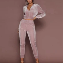 Women Two Piece Set Top And Pants Matching Jogging Femme Long Sleeve Sets Sexy Fall Outfits Fashion Velvet Tracksuit
Women Two Piece Set Top And Pants Matching Jogging Femme Long Sleeve Sets Sexy Fall Outfits Fashion Velvet Tracksuit