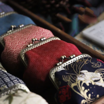 women vintage cute coin bag handmade mini purse wallet 8x9x4cm
women vintage cute coin bag handmade mini purse wallet 8x9x4cm