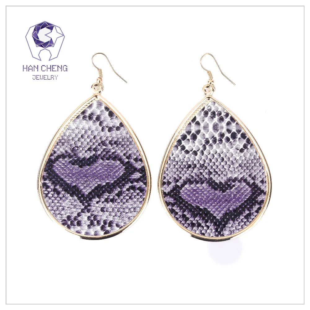HanCheng New Fashion Charm Golden Snake Pattern Water Drop Earrings For Women Pendant Earring Jewelry Statement brincos bijoux
HanCheng New Fashion Charm Golden Snake Pattern Water Drop Earrings For Women Pendant Earring Jewelry Statement brincos bijoux