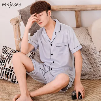 Pajama Sets Men Large Size Single Breasted Pockets Leisure Short Sleeve Solid Simple All-match Thin Breathable Silk Homewear Set
Pajama Sets Men Large Size Single Breasted Pockets Leisure Short Sleeve Solid Simple All-match Thin Breathable Silk Homewear Set