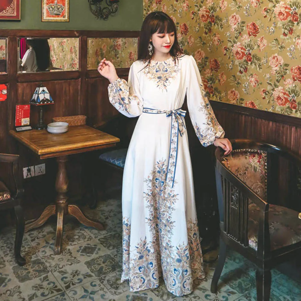 Women Fall Vintage Dress Palace Style Princess Dress Retro Flowers Print Long Sleeves Big Swing A-line Dress Bohemian Styke
Women Fall Vintage Dress Palace Style Princess Dress Retro Flowers Print Long Sleeves Big Swing A-line Dress Bohemian Styke
