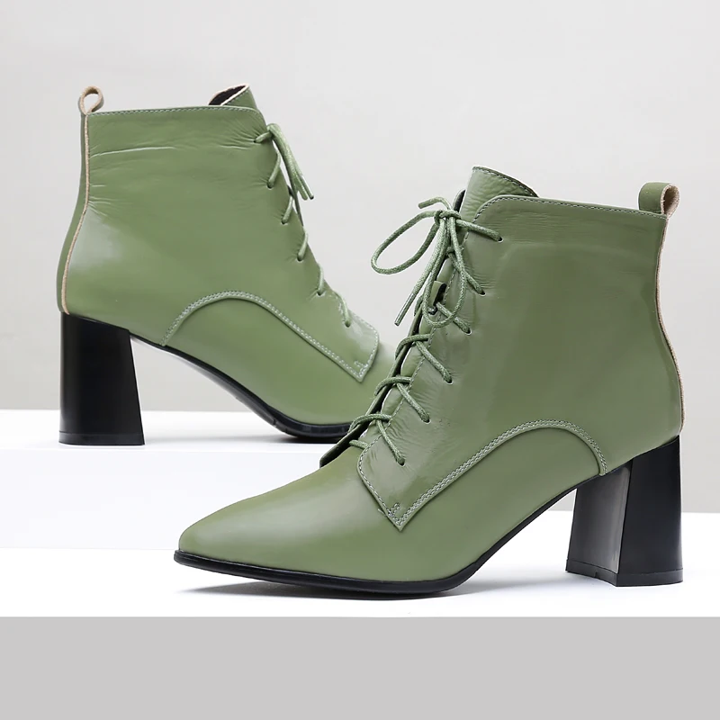 2019 Winter Autumn Boots Women High Heel Ankle Boots Cow Leather Motorcycle Ladies Pointed Toe Shoes Woman Size 42 43
2019 Winter Autumn Boots Women High Heel Ankle Boots Cow Leather Motorcycle Ladies Pointed Toe Shoes Woman Size 42 43