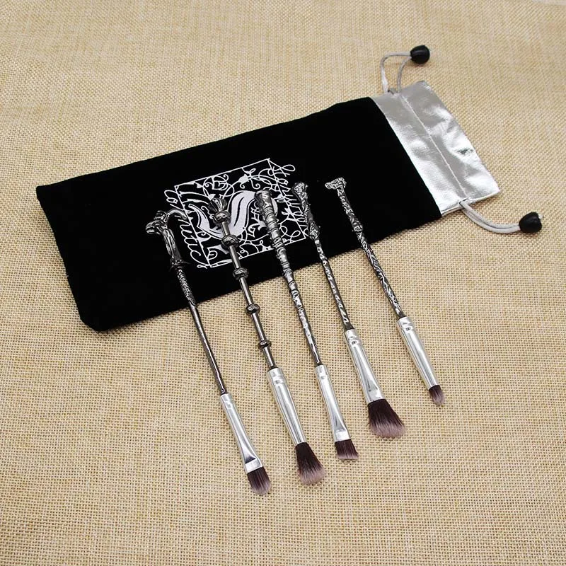New Products Currently Available Harry Potter Makeup Brush Set 5 Iron Handle Profession Beauty Tool Eye Brush Suit
New Products Currently Available Harry Potter Makeup Brush Set 5 Iron Handle Profession Beauty Tool Eye Brush Suit