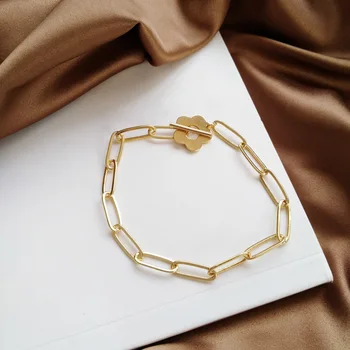 Simple Korean-style Fashion Bracelet Cool Beautiful Sunflowers Hand Jewelry Elegant Non-mainstream Metal Textured Bracelet Women
Simple Korean-style Fashion Bracelet Cool Beautiful Sunflowers Hand Jewelry Elegant Non-mainstream Metal Textured Bracelet Women