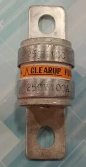 Fuses: 25SH100 100A 250V / 25SH75 25SH100S 25SH125 25SH150 25SH180S 25SH200
Fuses: 25SH100 100A 250V / 25SH75 25SH100S 25SH125 25SH150 25SH180S 25SH200