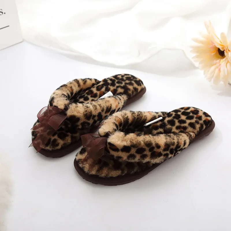 Autumn And Winter New Style Sheep Fur Plush Slipper Leopord Pattern Household Flat Outer Wear Single-strap Slipper
Autumn And Winter New Style Sheep Fur Plush Slipper Leopord Pattern Household Flat Outer Wear Single-strap Slipper