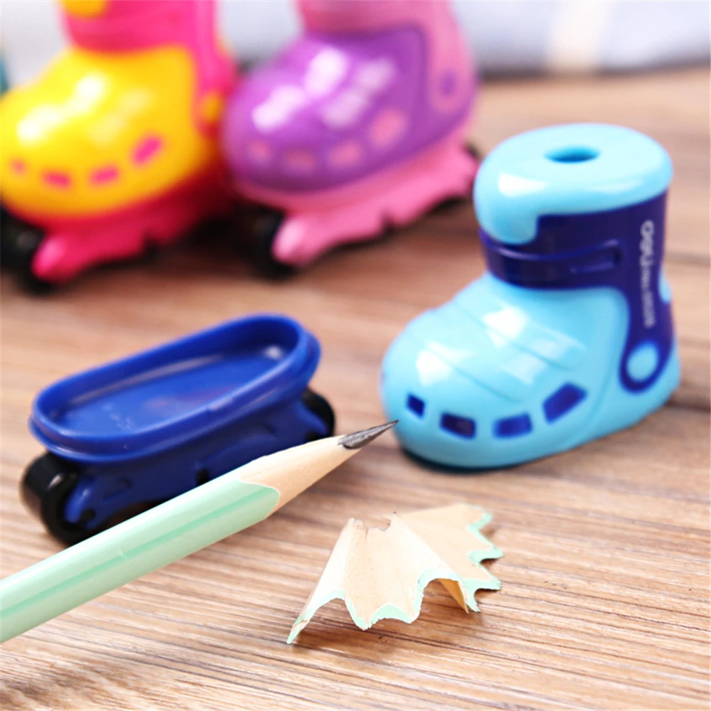 1 Pcs Creative Cute Roller Skates Design Pencil Sharpener Plastic Manual Pencil Cutting Stationery for Students Gift Supplies
1 Pcs Creative Cute Roller Skates Design Pencil Sharpener Plastic Manual Pencil Cutting Stationery for Students Gift Supplies