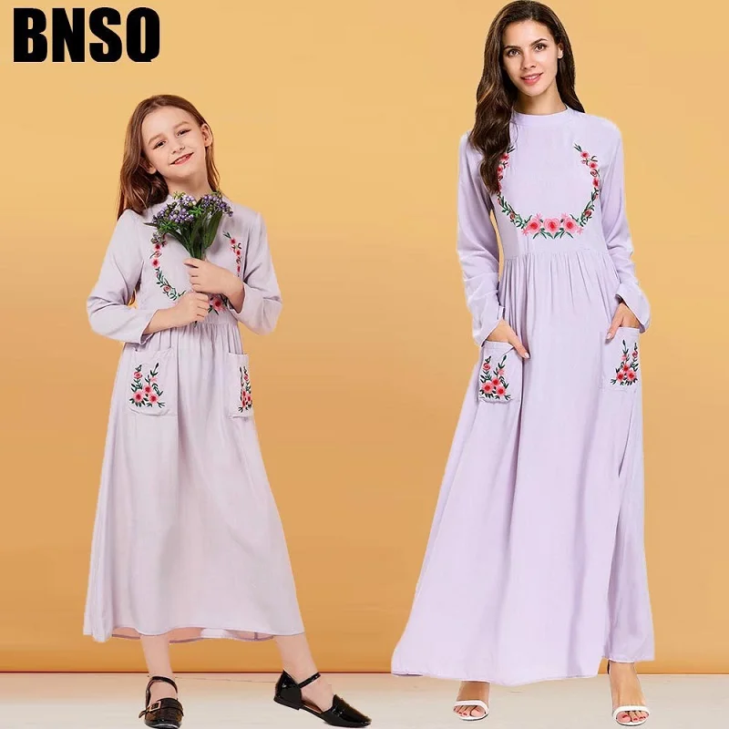 Women Mommy Girls Dress Pajamas Long Sleeve Zipper Pocket Mom and Daughter Dress Muslim Casual Dress Family Matching Outfits
Women Mommy Girls Dress Pajamas Long Sleeve Zipper Pocket Mom and Daughter Dress Muslim Casual Dress Family Matching Outfits