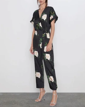 davidyue Women Jumpsuits Solid Casual Summer Beach Jumpsuit Rompers Short Sleeve V Neck Sexy Long Rompers With Belt 
davidyue Women Jumpsuits Solid Casual Summer Beach Jumpsuit Rompers Short Sleeve V Neck Sexy Long Rompers With Belt