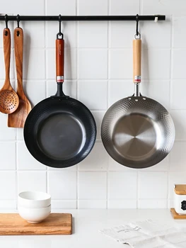 Japanese style household wok nonstick uncoated gas stove electromagnetic stew pot Chinese long handle iron frying pan 
Japanese style household wok nonstick uncoated gas stove electromagnetic stew pot Chinese long handle iron frying pan