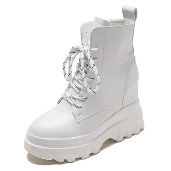 British Style Women Boots 2020 Winter Womens High Heels Increased 9 CM Female Casual Sneaker With Short Plush 
British Style Women Boots 2020 Winter Womens High Heels Increased 9 CM Female Casual Sneaker With Short Plush