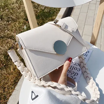 Braided strap women Shoulder bags 2020 new small flap bags for Female messenger Crossbody Bag Solid Color ladies Handbags Two 
Braided strap women Shoulder bags 2020 new small flap bags for Female messenger Crossbody Bag Solid Color ladies Handbags Two