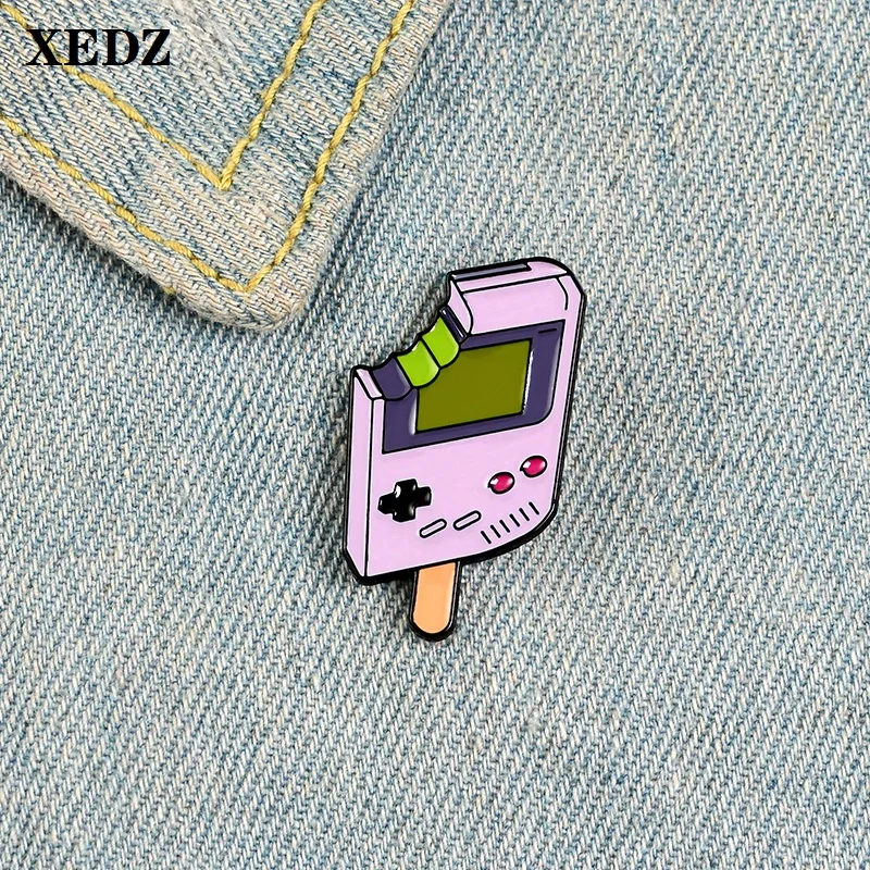 XEDZ Game Ice Cream Personality Metal Enamel Badge Old Key Machine Tooth Print Logo Pin Punk Lapel Brooch Jewelry Gift for Kids
XEDZ Game Ice Cream Personality Metal Enamel Badge Old Key Machine Tooth Print Logo Pin Punk Lapel Brooch Jewelry Gift for Kids
