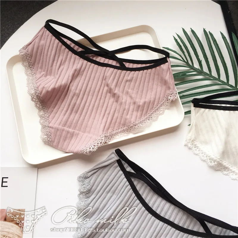 SP&CITY Solid Striped Cotton Sexy Underwear Women Lovely Cross Lace Side Seamless Briefs Breathable Menstrual Panties Lingerie
SP&CITY Solid Striped Cotton Sexy Underwear Women Lovely Cross Lace Side Seamless Briefs Breathable Menstrual Panties Lingerie