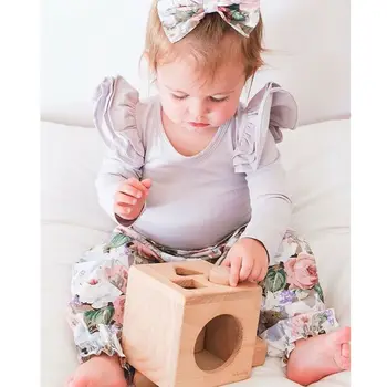 Newest Arrival 3pcs Baby Kids Girls Outfits Headband Long Sleeve Tops Floral Pants Clothes Set 0-9M
Newest Arrival 3pcs Baby Kids Girls Outfits Headband Long Sleeve Tops Floral Pants Clothes Set 0-9M