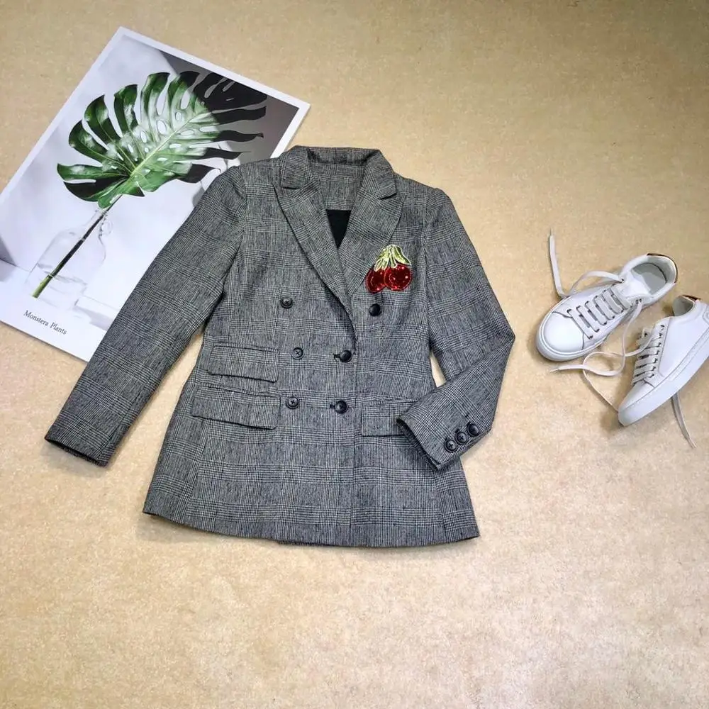 2019 autumn and winter new women retro British style pattern cherry beaded double breasted wool suit jacket 0816
2019 autumn and winter new women retro British style pattern cherry beaded double breasted wool suit jacket 0816