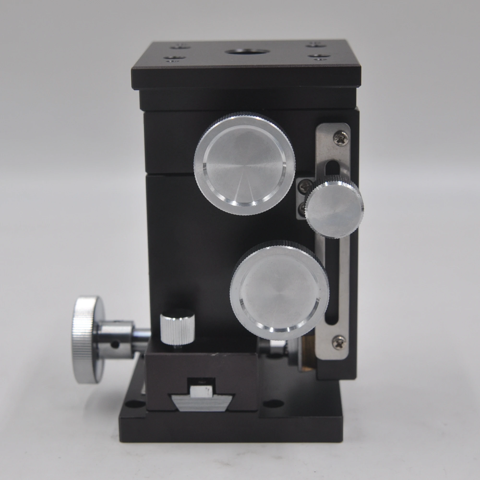 CHUO LT-212-1CL manual high precision XYZ axis rack and pinion dovetail slide aluminum
CHUO LT-212-1CL manual high precision XYZ axis rack and pinion dovetail slide aluminum