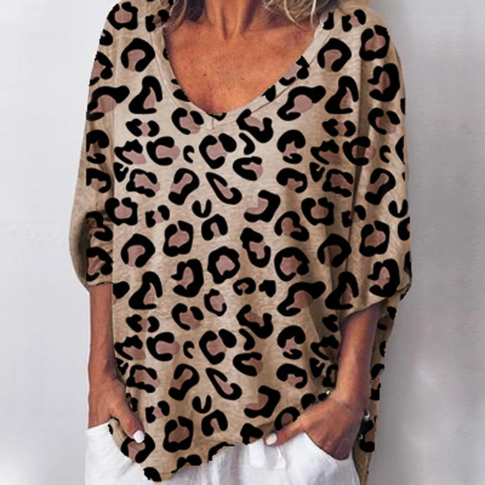 2020 Fashion Women Leopard Print Short Sleeve Loose Tunic Comfy T Shirt Hot Selling Autumn New Casual Female V-Neck Top
2020 Fashion Women Leopard Print Short Sleeve Loose Tunic Comfy T Shirt Hot Selling Autumn New Casual Female V-Neck Top