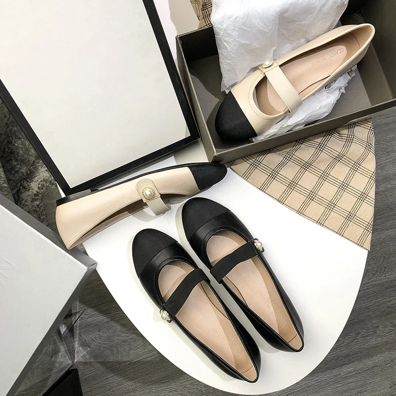 2019 New PU Leather Women Flats Fashion Casual Round Toe Sapatilhas Slip-On Ballerina Ballet Flat Shoes Pearl Elegant Lady Shoes
2019 New PU Leather Women Flats Fashion Casual Round Toe Sapatilhas Slip-On Ballerina Ballet Flat Shoes Pearl Elegant Lady Shoes