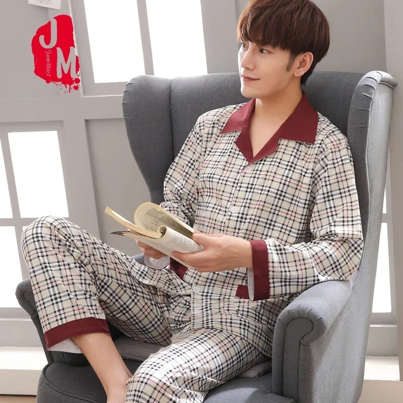 Men Pyjama Set Spring 100% Cotton Men Pajama Suit Plaid Autumn Long Sleeve Pajama Male Sleepwear Two Piece Nightwear XL XXL XXXL
Men Pyjama Set Spring 100% Cotton Men Pajama Suit Plaid Autumn Long Sleeve Pajama Male Sleepwear Two Piece Nightwear XL XXL XXXL